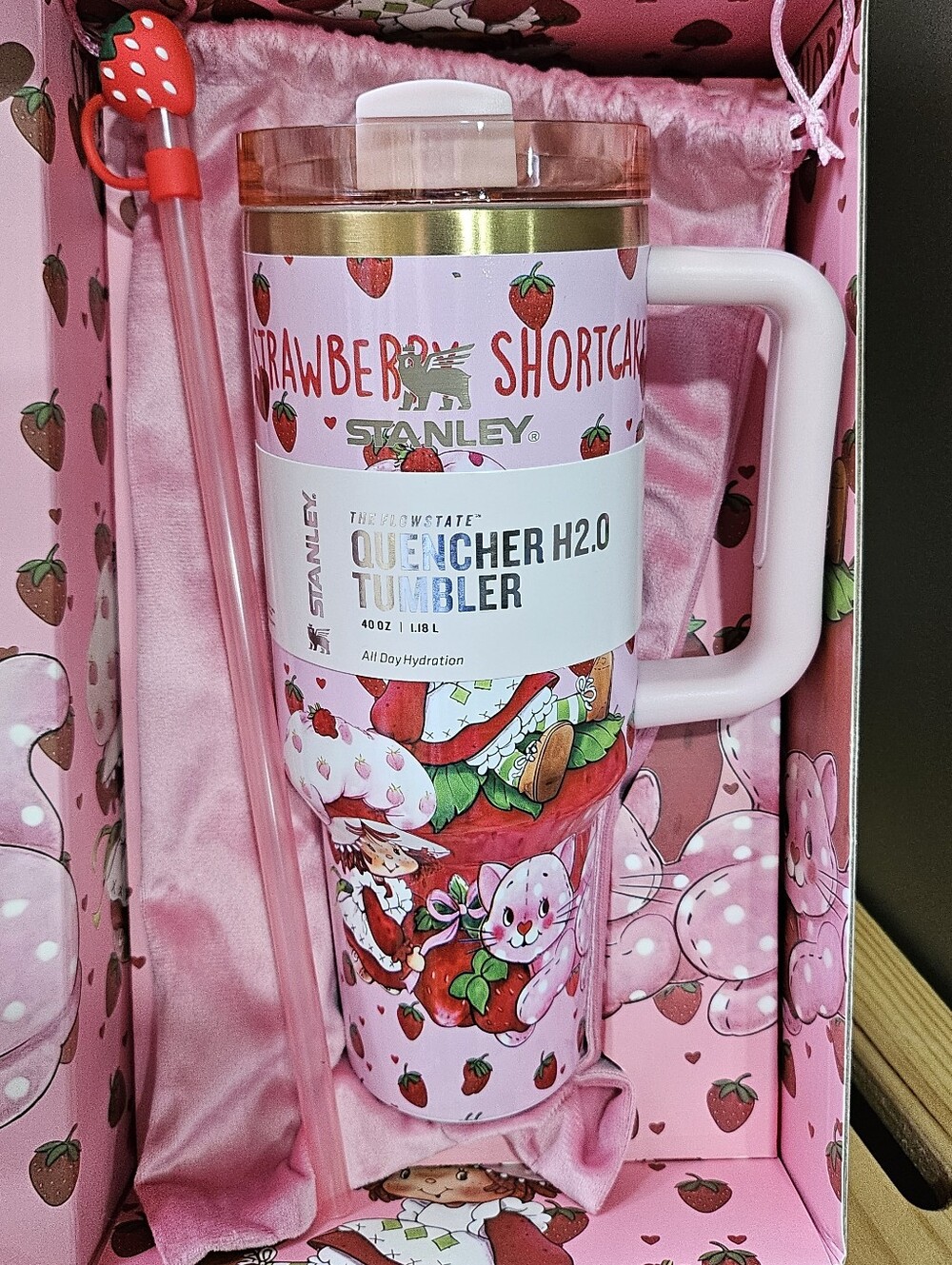 Pink Stanley 40oz Quencher H2.0 FlowState tumbler - Picture 7 of 9